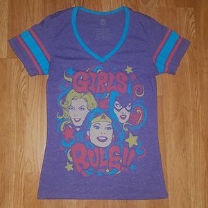 DC Comics Original T-Shirt size Small